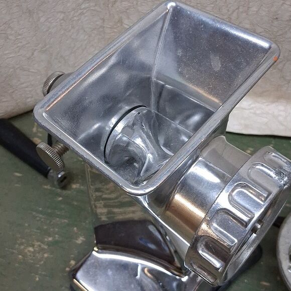 Merry tabletop Grinder Meat Chopper & vintage Julienne Salad maker. - Picture 8 of 9